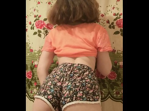 ❤️ Seksikas noor beib strippib oma pükse kaamera ees ära ️ Vene porno at us ☑